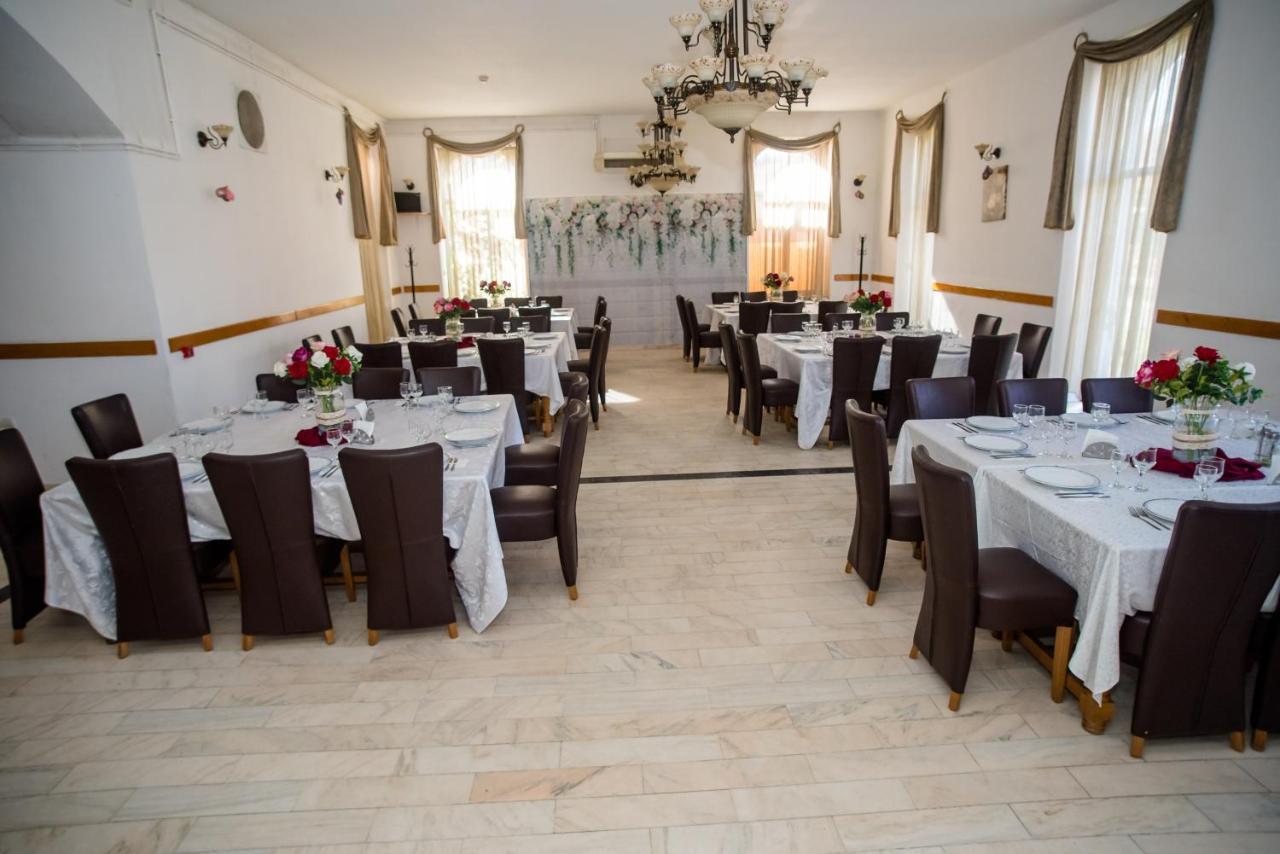 Hotel Marion Dumbraveni  Bagian luar foto