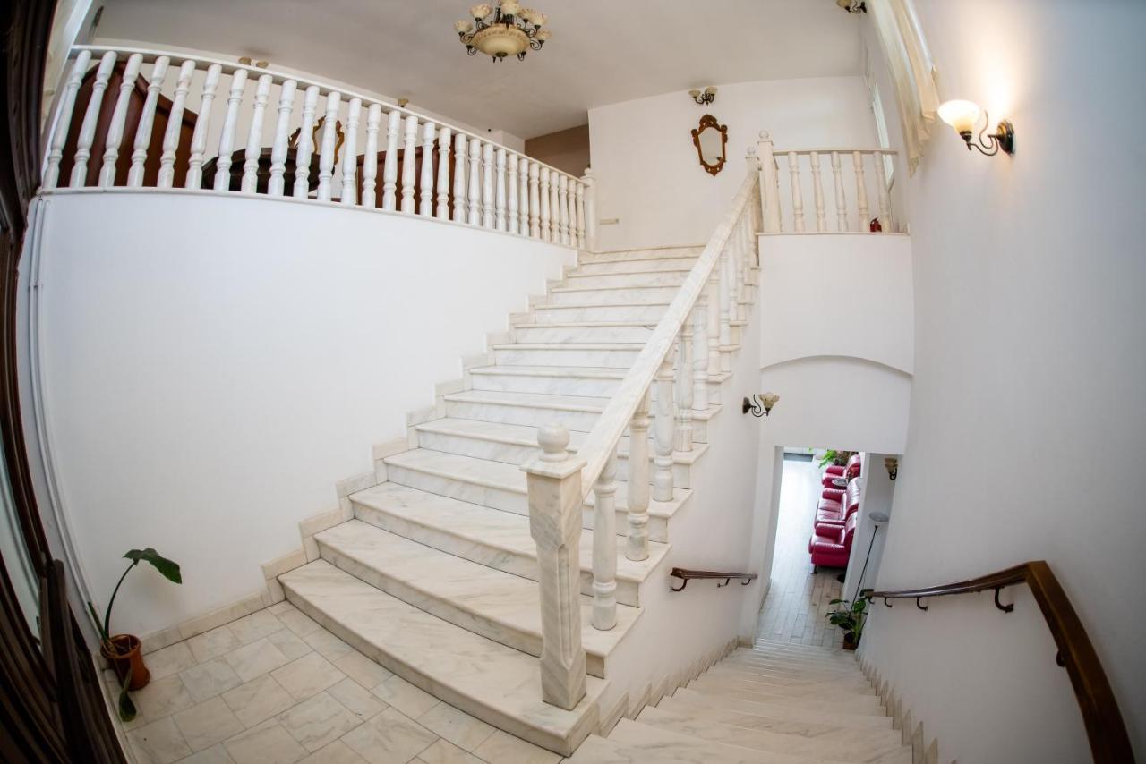 Hotel Marion Dumbraveni  Bagian luar foto