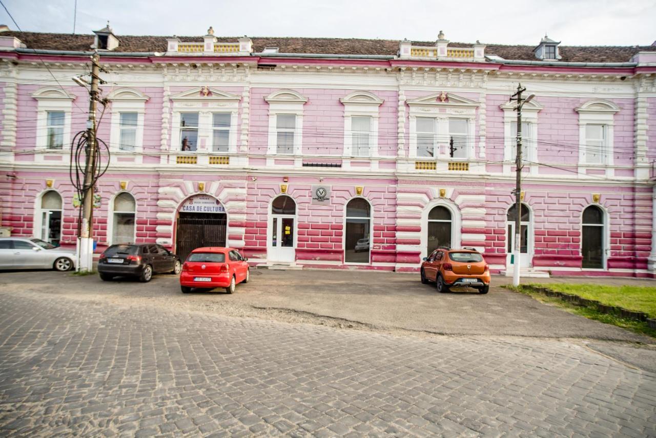 Hotel Marion Dumbraveni  Bagian luar foto