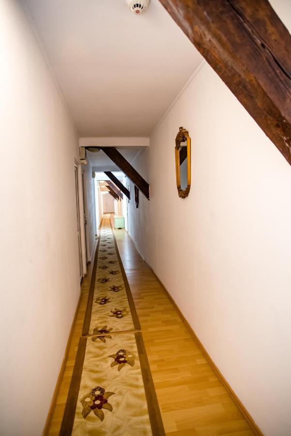 Hotel Marion Dumbraveni  Bagian luar foto